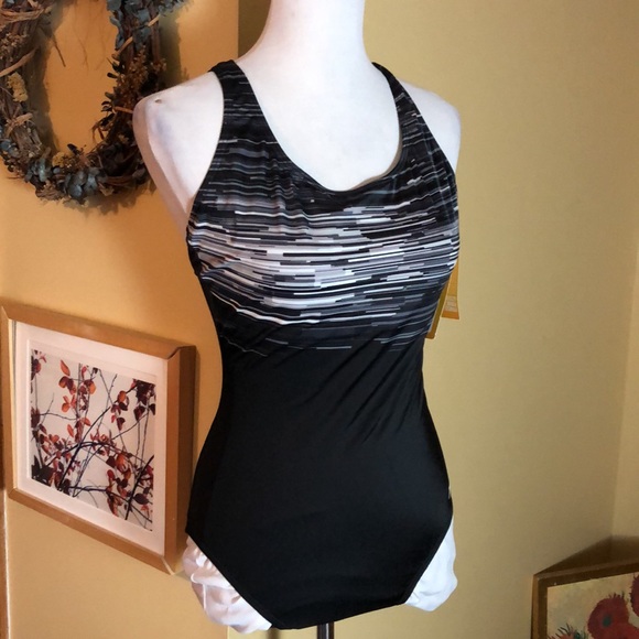 Speedo FITNESS Size 10 Ladies Classic Speedo High ScoopNeck Muted Graphic $89NEW - Picture 2 of 11
